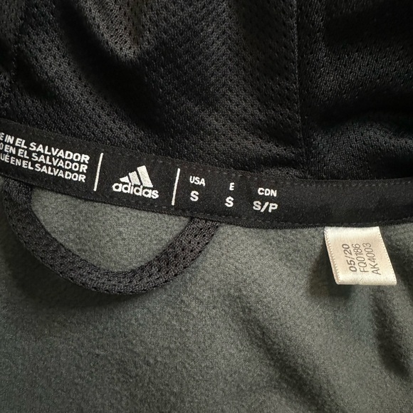 Adidas jacket - Picture 6 of 6